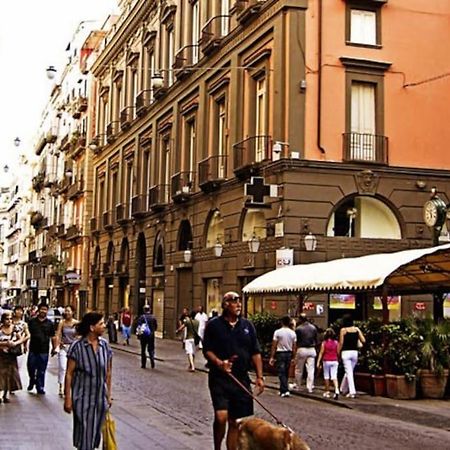 Ferienwohnung Casa Via Toledo. Centralissima E Vicina Al Porto Neapel Exterior foto
