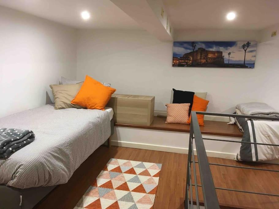 Ferienwohnung Casa Via Toledo. Centralissima E Vicina Al Porto Neapel Exterior foto